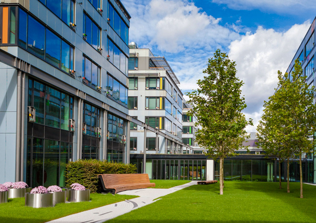 Commercial property walkway with artificial turf